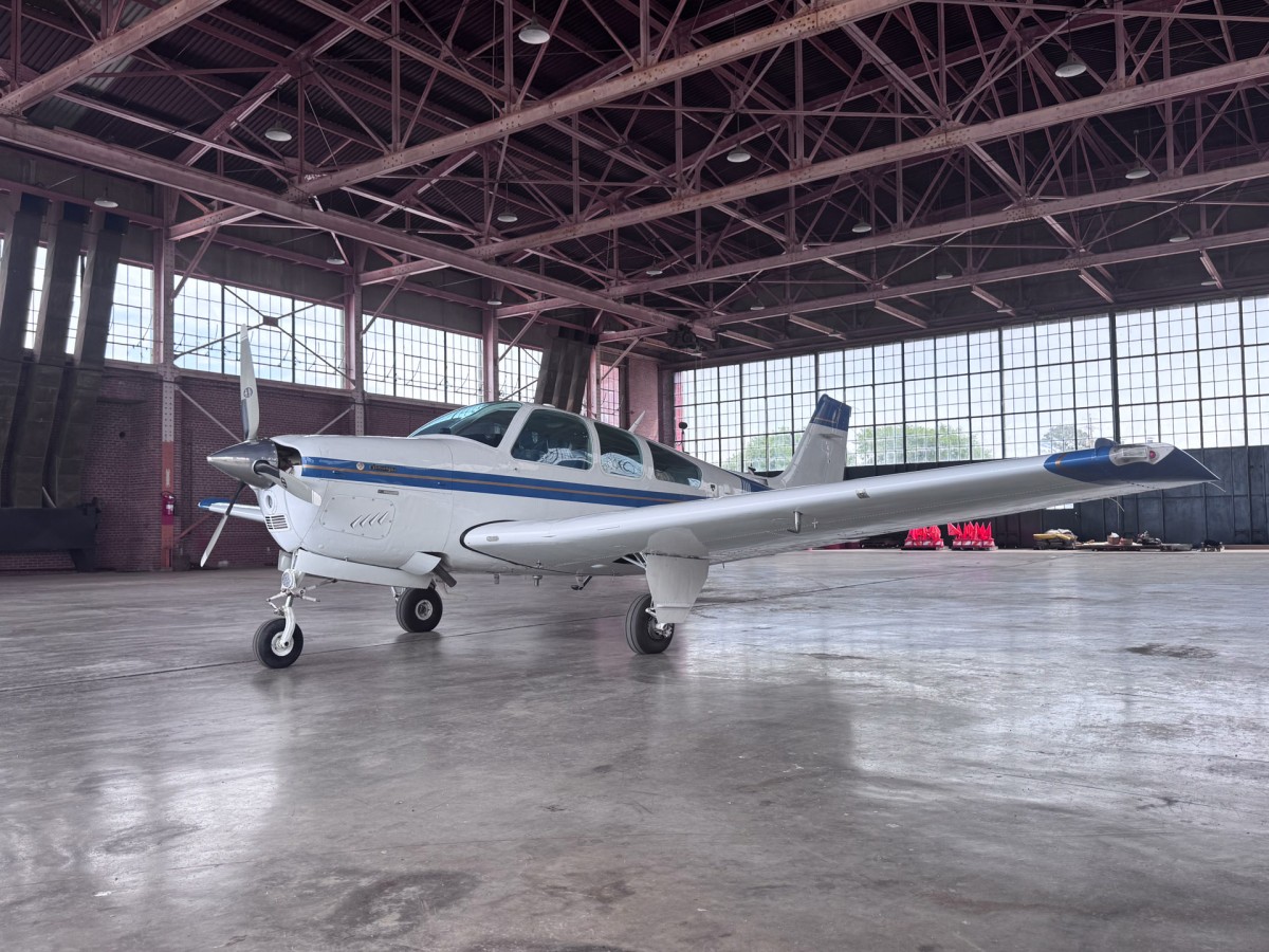 1981 Beechcraft Bonanza F33A