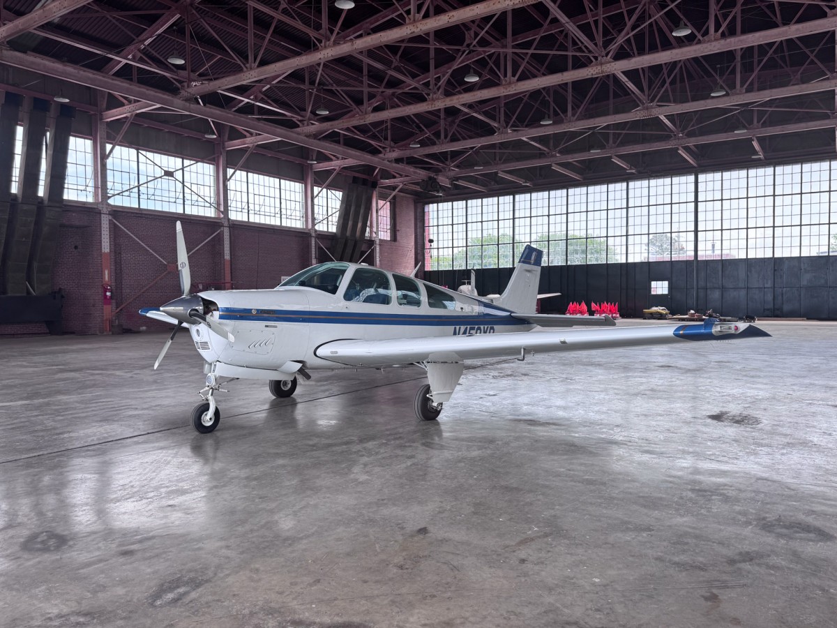 1981 Beechcraft Bonanza F33A